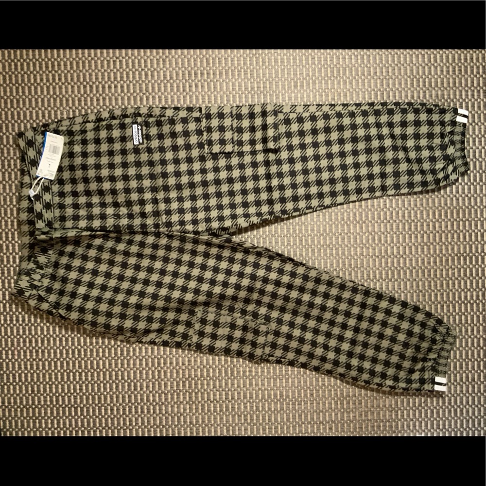 Adidas-Printed-Joggers